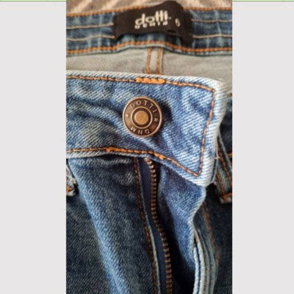 Dotti Denim Women's Distressed Skinny/Straight Leg Jeans - Picture 5 of 5
